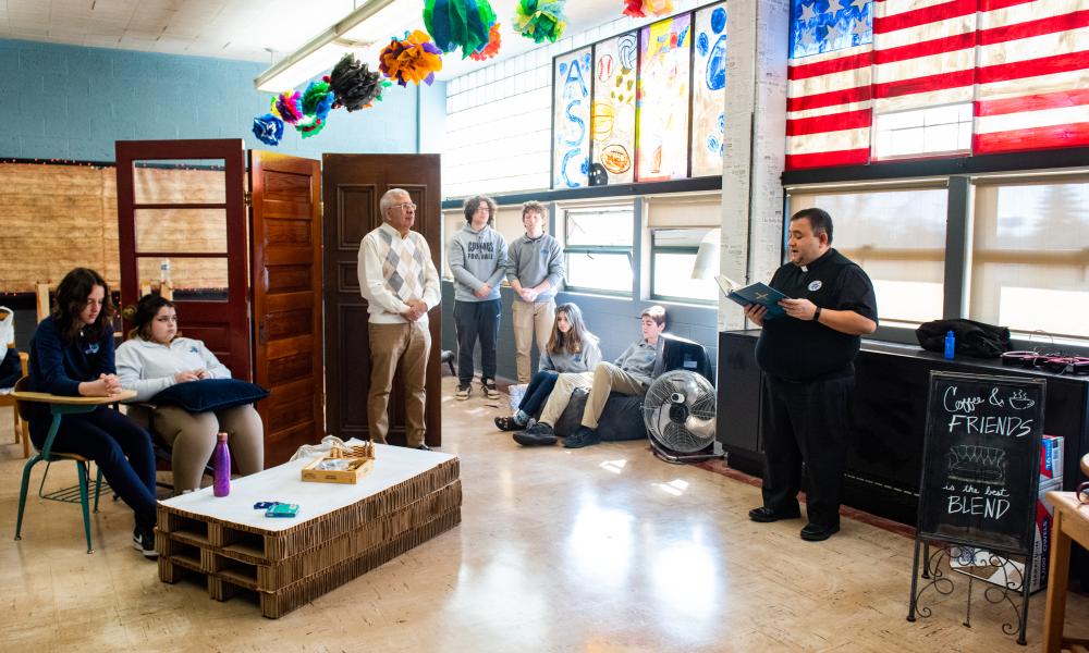 Go to Joseph('s room) 3