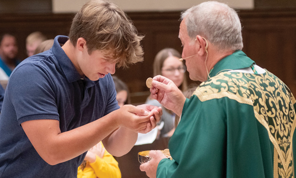 Faithful gather for Catholic Schools Celebration Mass