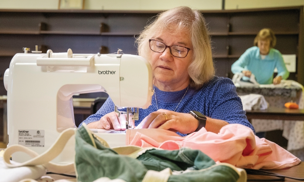 Fostering a Supportive Community for Moms in Need 4