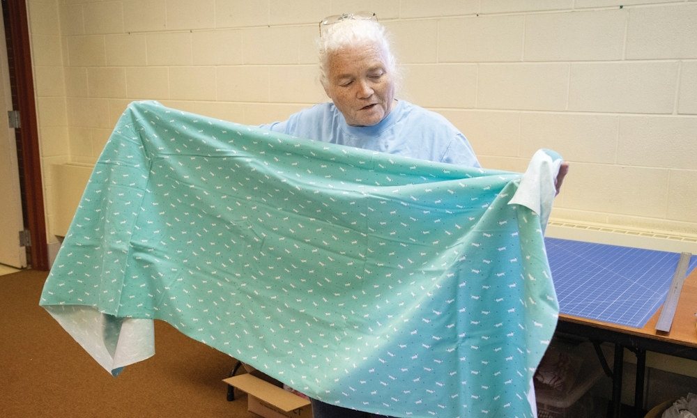 Fostering a Supportive Community for Moms in Need 5